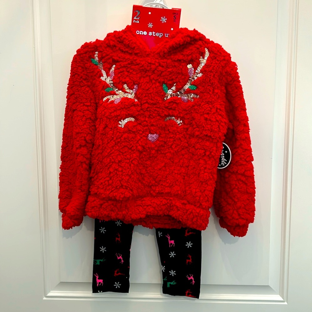 NWT Christmas Holiday Outfit Sherpa Pullover & Leggings Set Reindeer Theme Small